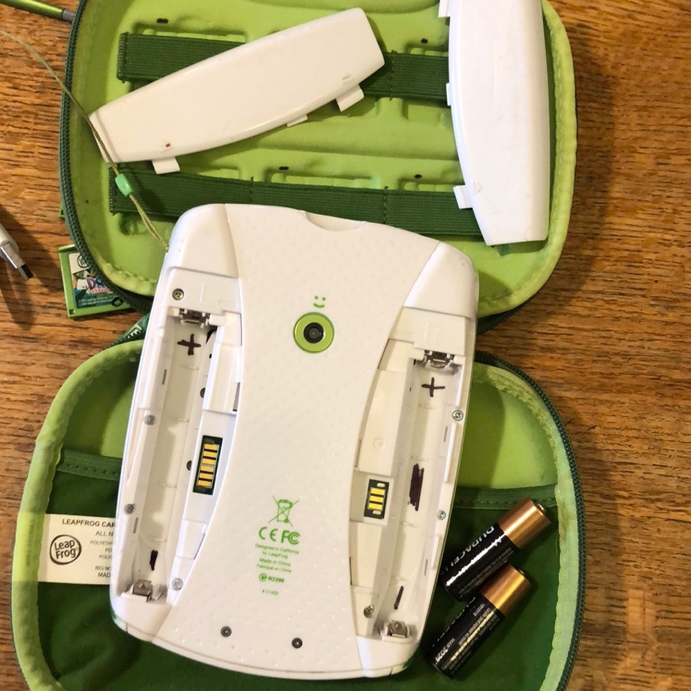 LeapPad 2 with 9 cartridges - Picture 5 of 7